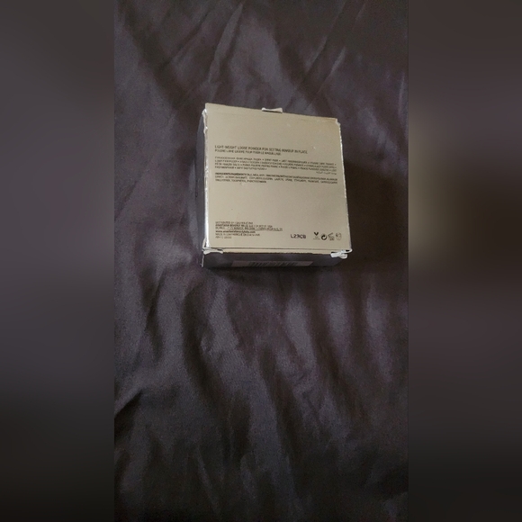 Loose Powder - Picture 2 of 3